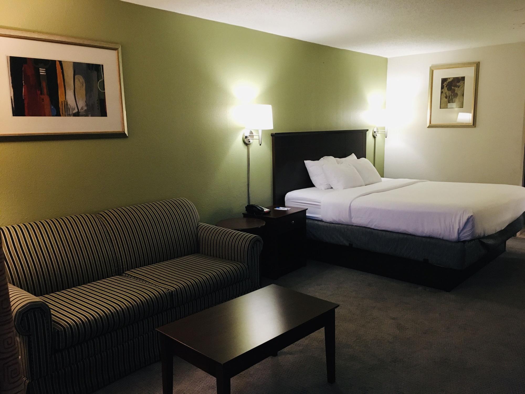 Ramada By Wyndham Batesville Exterior photo