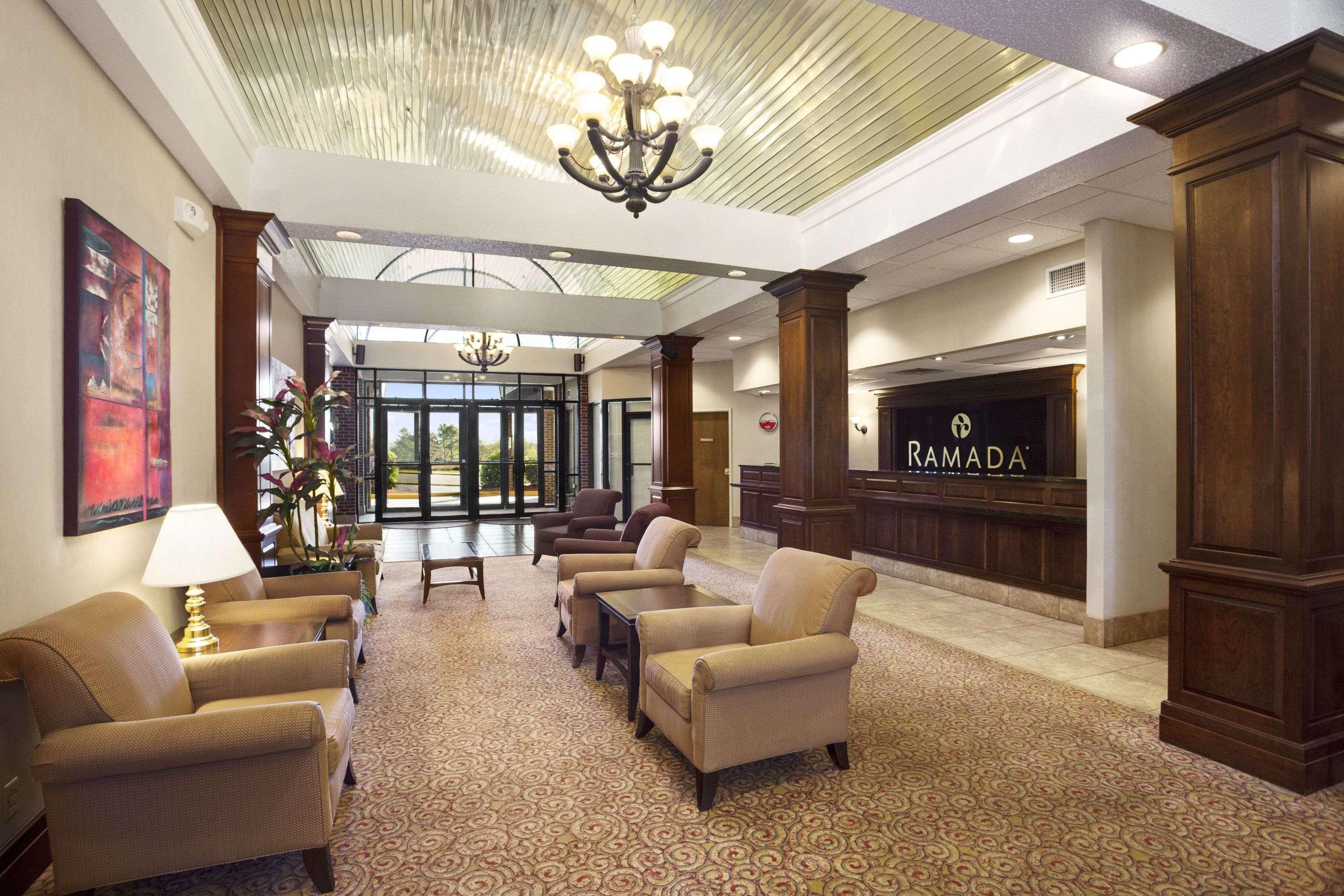 Ramada By Wyndham Batesville Exterior photo